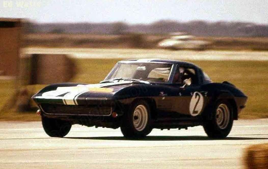 Dave MacDonald and Fireball Roberts co-drive the Shelby Cobra Roadster at the 12 HRS Sebring in 1963